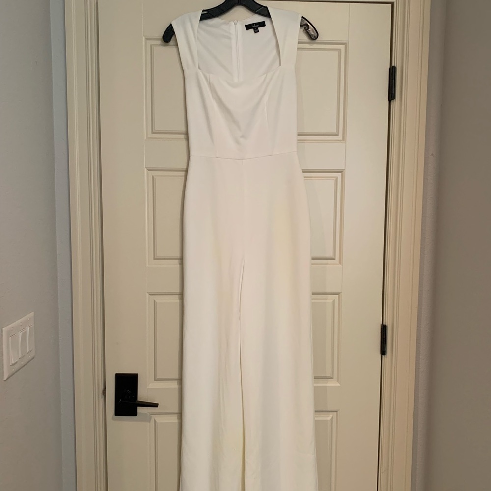 Lulu’s White Jumpsuit Small